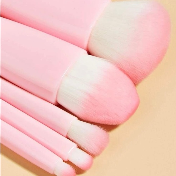 Pink 5 pc travel size make up brush set with case - Picture 4 of 4